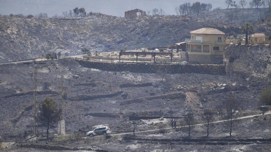 Finalizan las batidas en Los Gallardos (Almería) sin encontrar nuevas víctimas mortales en las zonas incendiadas