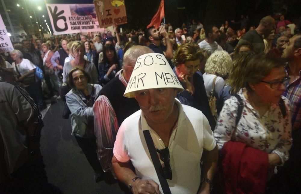 Manifestación en Cartagena: 55.000 personas claman por el Mar Menor (II)