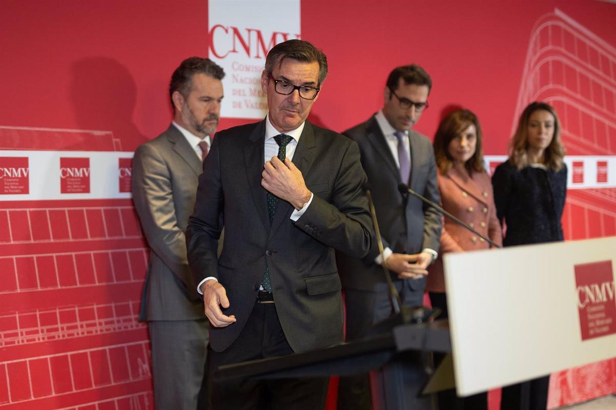 El presidente de la CNMV, Carlos San Basilio, durante la toma de posesión de su cargo, en la sede de la Comisión Nacional del Mercado de Valores (CNMV),