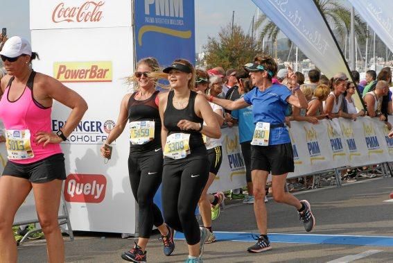 9.000 Läufer aus 49 Ländern gingen am Sonntag den 15.10 an den Start. In der Marathon - Disziplin gingen die Deutschen leer aus.