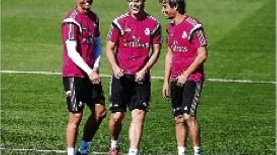 Cristiano Ronaldo, James Rodríguez i Coentrao, ahir a l&#039;entrenament