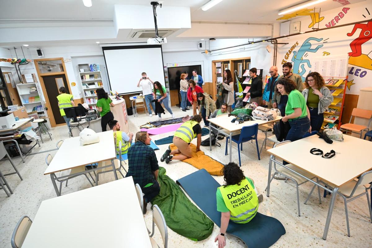 Encierro de profesores en el instituto Cayetano Sempere de Elche