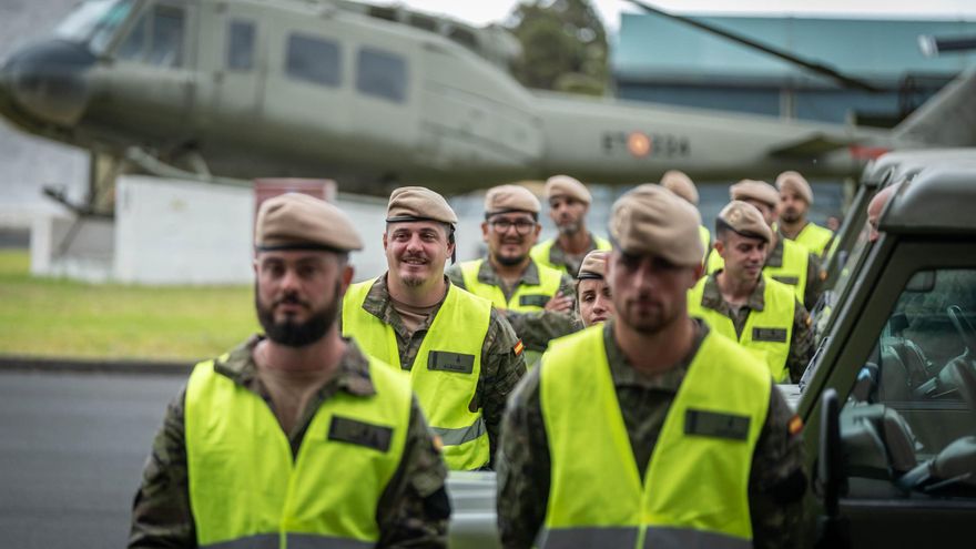 El Ejército ‘se echa al monte’ de Tenerife para disuadir a los posibles pirómanos