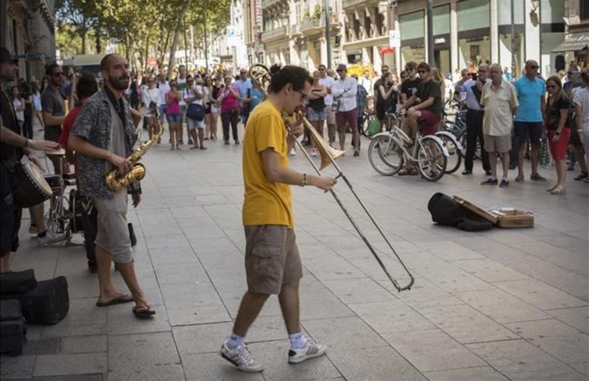 zentauroepp31111983 barcelona 18 09 2015    actividad en barcelona de turistas t170915172146