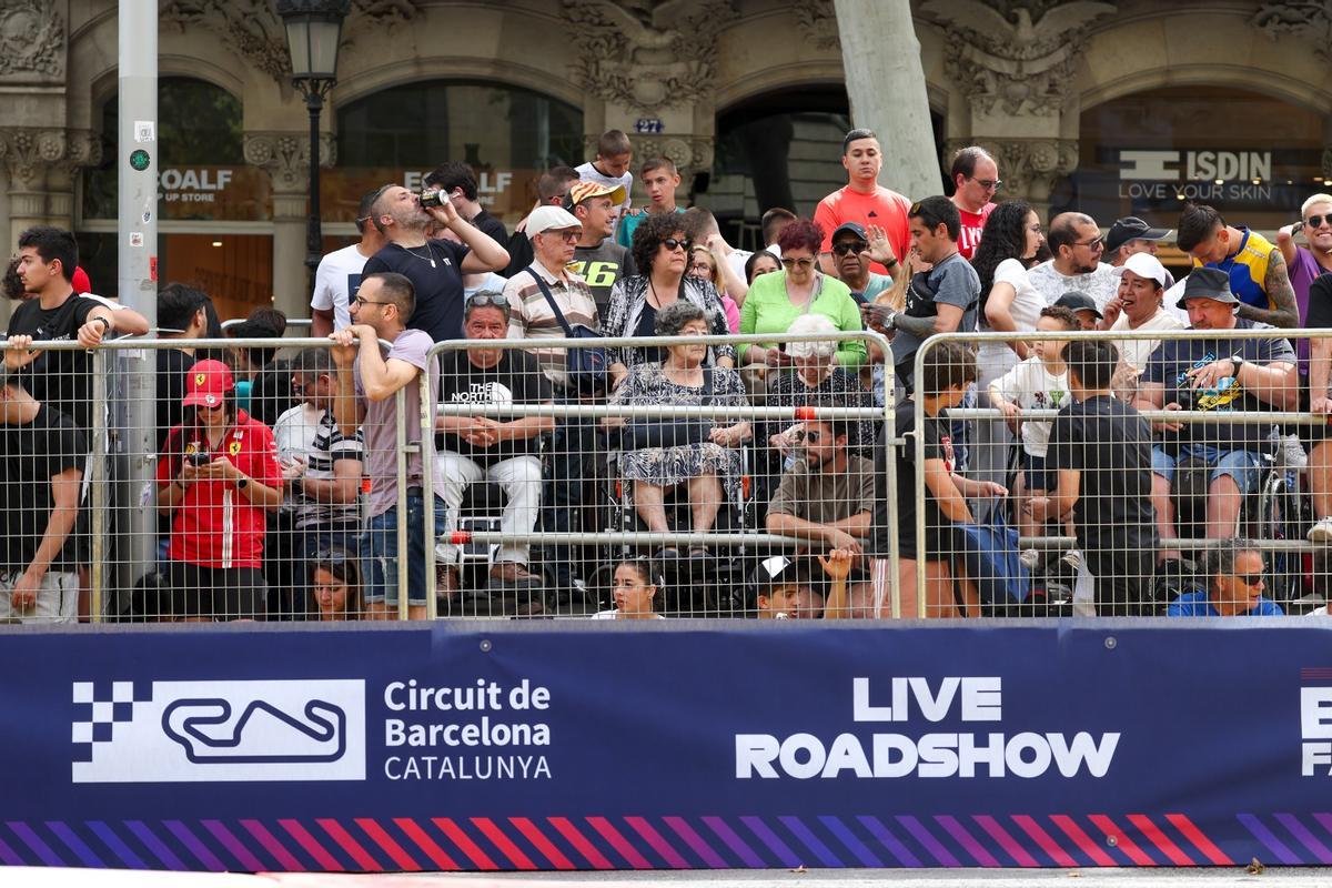 Exhibición F1 Barcelona: El Road Show en el Paseo de Gràcia, en imágenes Exhibición F1 Barcelona: El Road Show en el Paseo de Gràcia, en imágenes