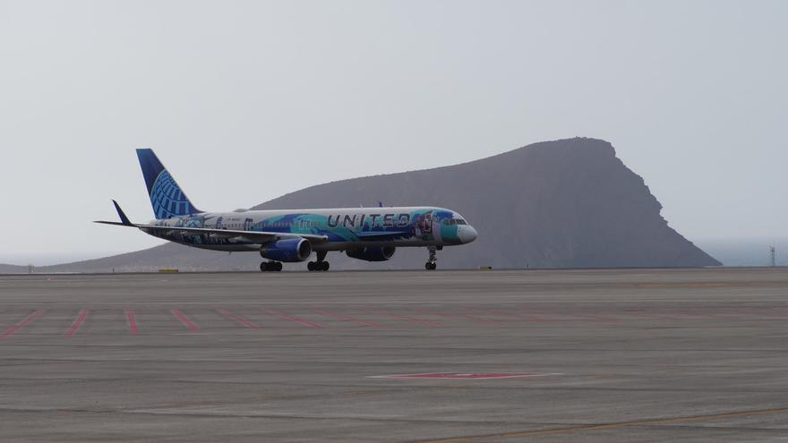 Así llegó el primer vuelo Nueva York - Tenerife