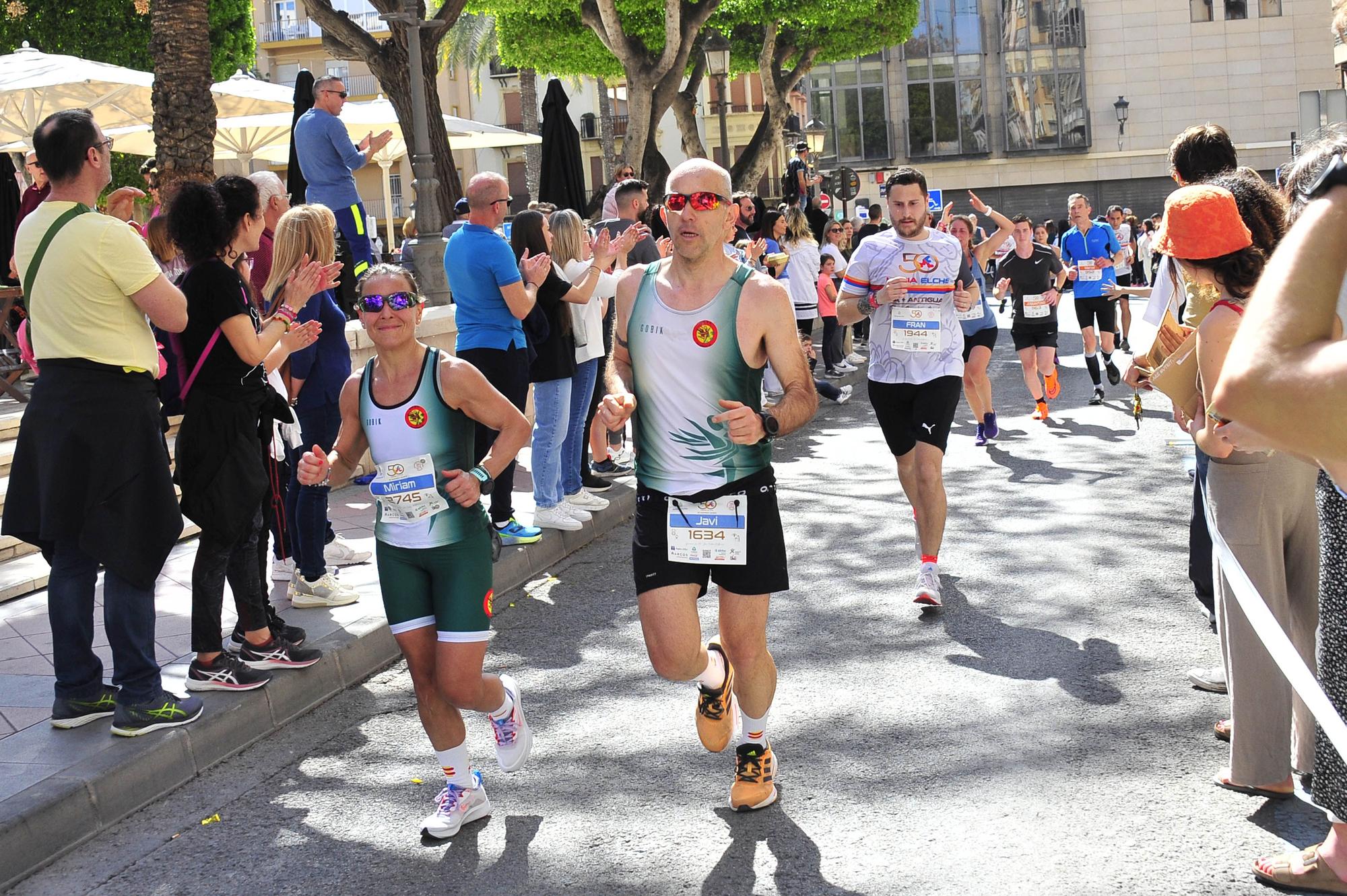 Un Medio Maratón de Elche marcado por el calor