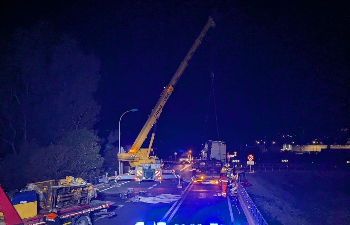 Imagen de esta madrugada en la que los trabajos están ya bastante avanzados