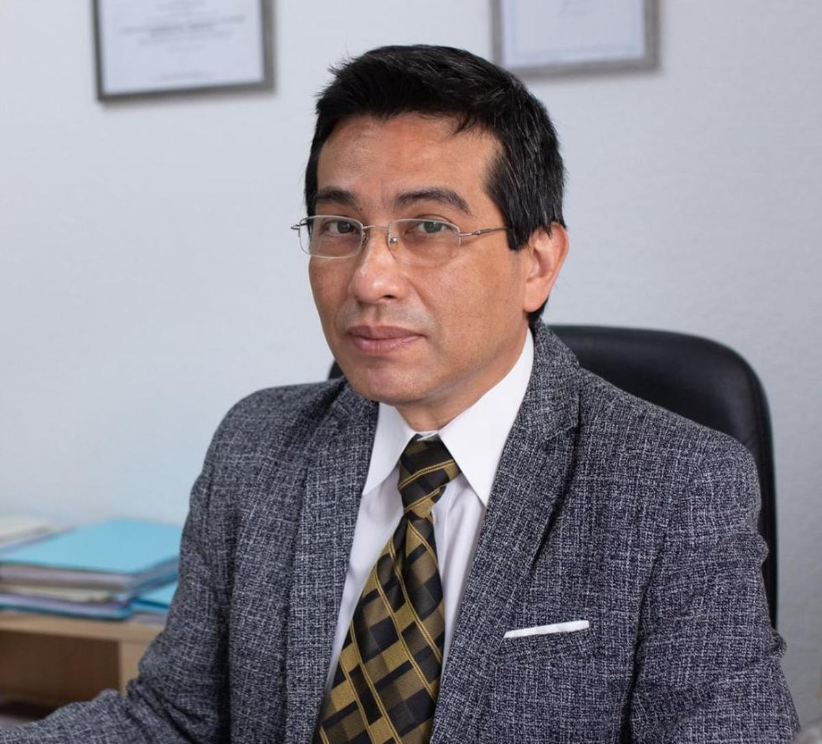 Raúl Arturo Hirakawa es abogado en Zamora y profesor colaborador en el Grado en Derecho y en el Máster en Derechos Humanos de la Universidad Internacional de La Rioja.