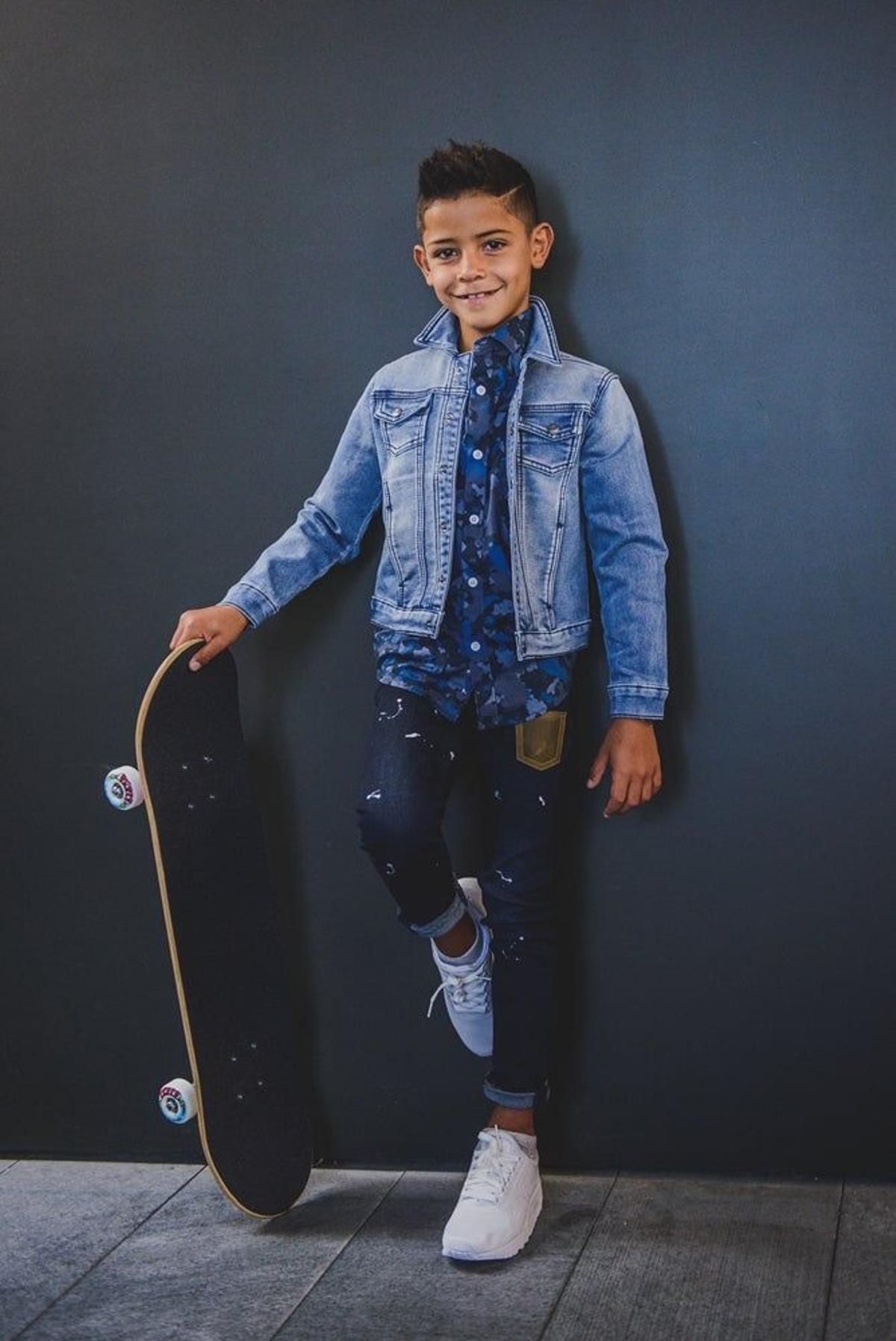 El hijo de Cristiano Ronaldo en su primera campaña de moda