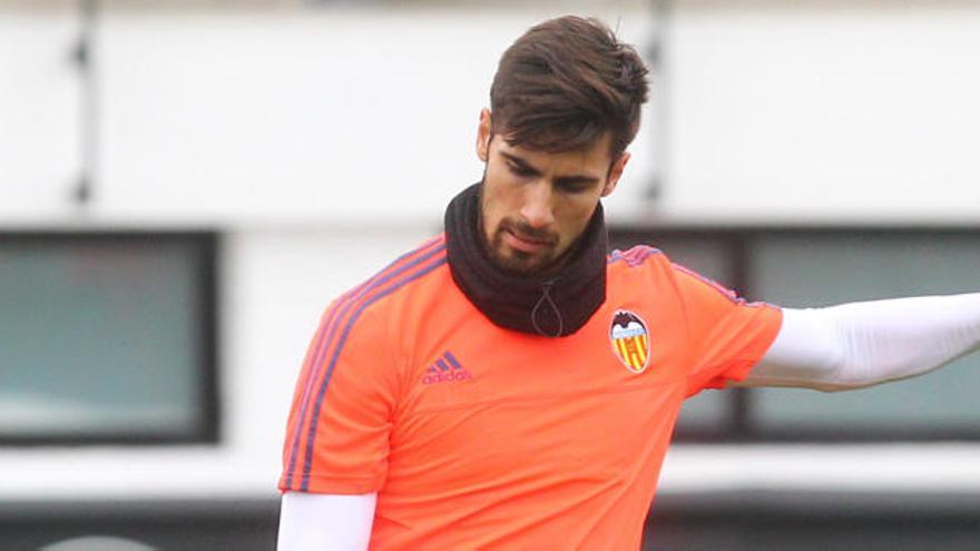 El Nápoles sueña con fichar a André Gomes