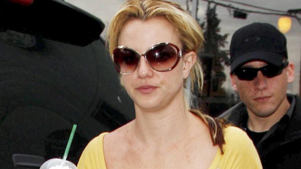 Britney Spears se ríe de los paparazzi