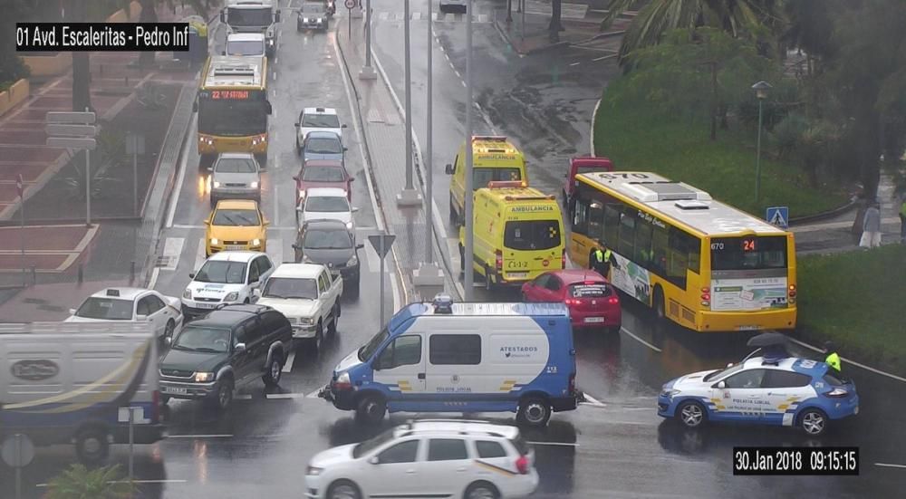 Accidente en la rotonda de Escaleritas con Pedro Infinito