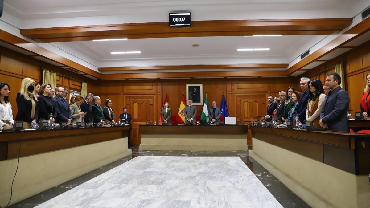 El Pleno mantuvo un minuto de silencio por el asesinato yihadista de Algeciras.