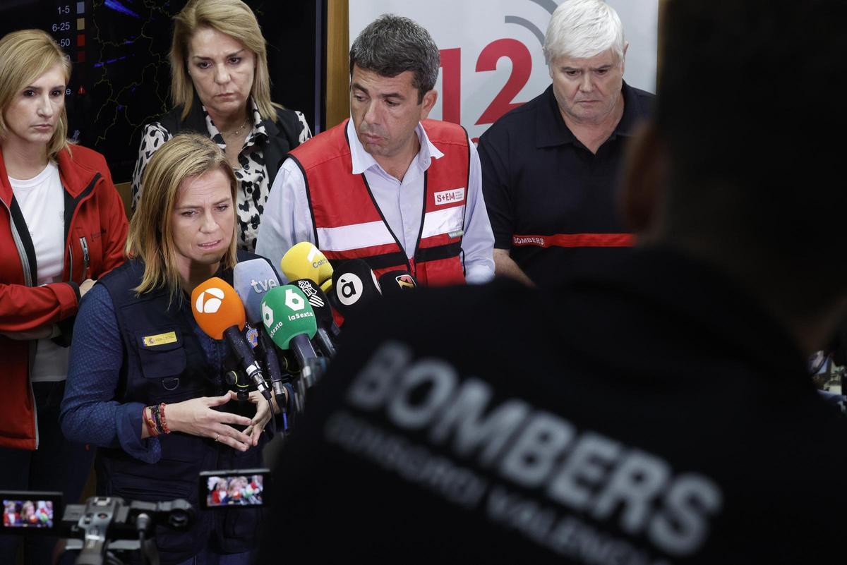 José Miguel Basset, a la derecha, junto a Mazón, en una de sus primeras apariciones en esta crisis.