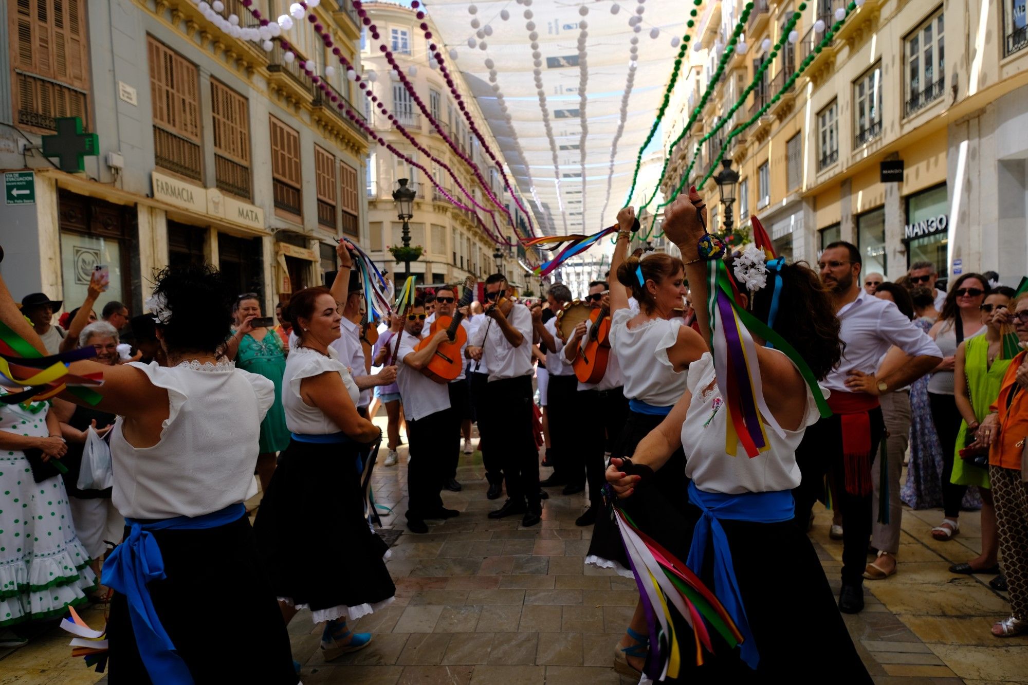 Feria de Málaga 2023 | Las imágenes del lunes de Feria, en el Centro