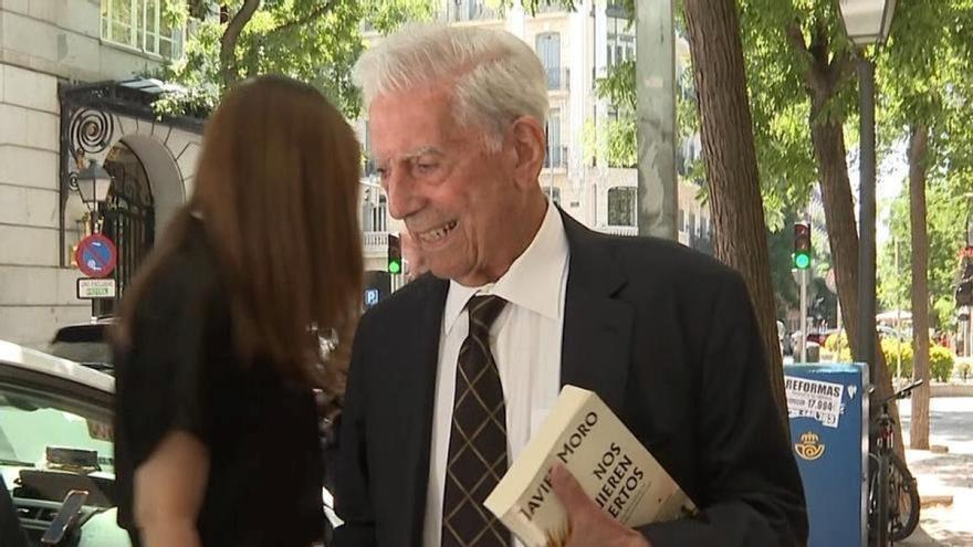 Mario Vargas Llosa desvela cómo es la relación con su nueva pareja tras la ruptura con Isabel Preysler