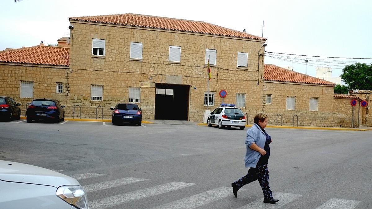 El cuartel de la Guardia Civil de Novelda.