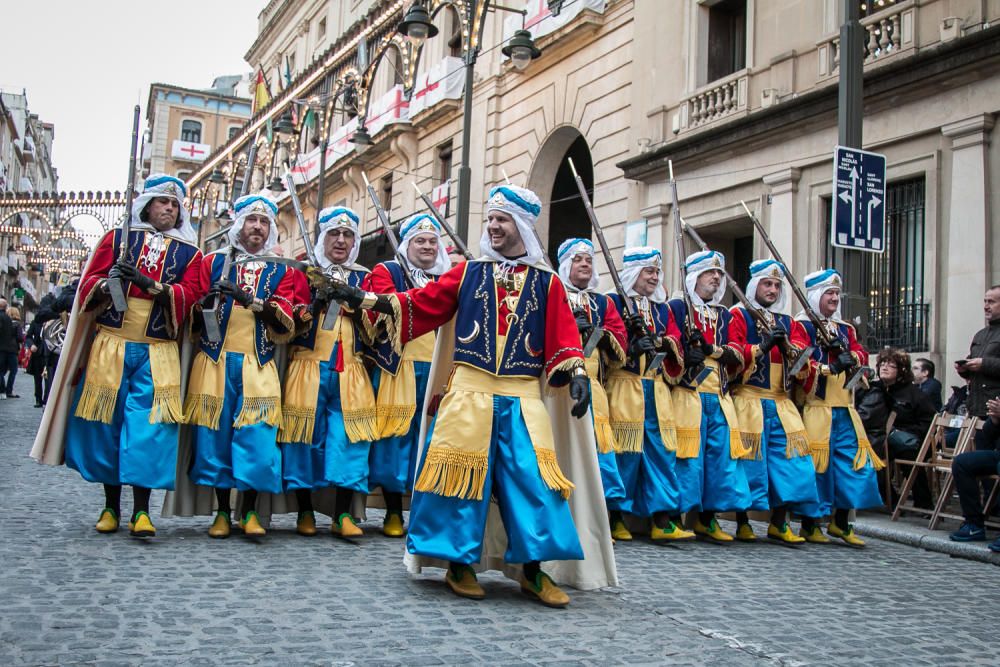 La Diana abre las Fiestas de Alcoy