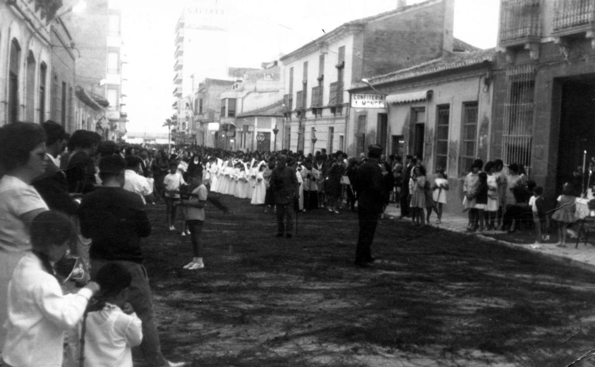 LA PROCESIÓN DEL JUNCO