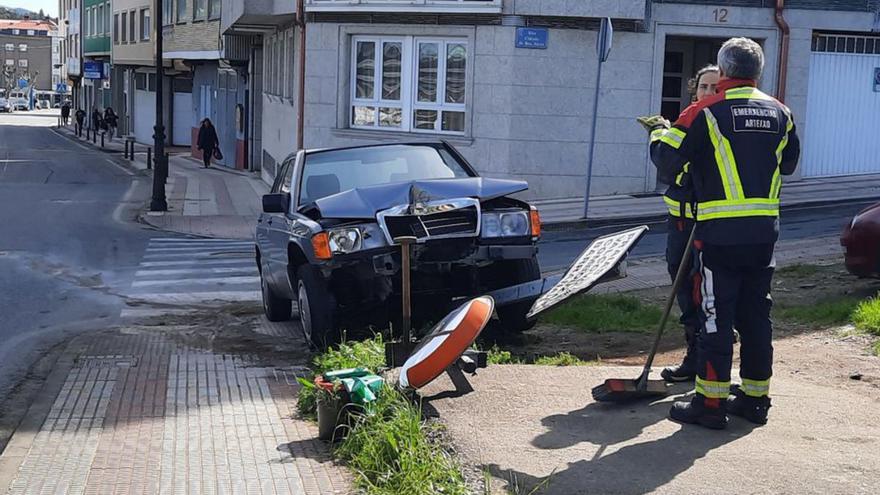 Un trasladado al PAC al sufrir un mareo al volante en Arteixo | LOC