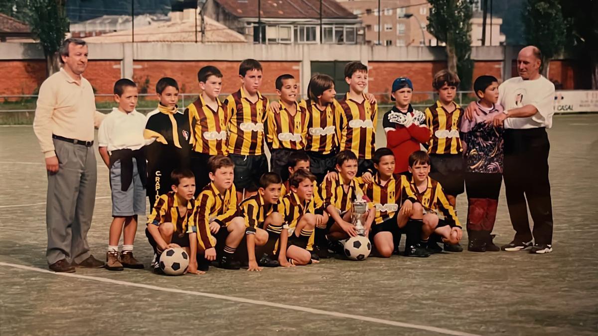 En la imagen, José (derecha), como técnico de los benjamines del Rápido