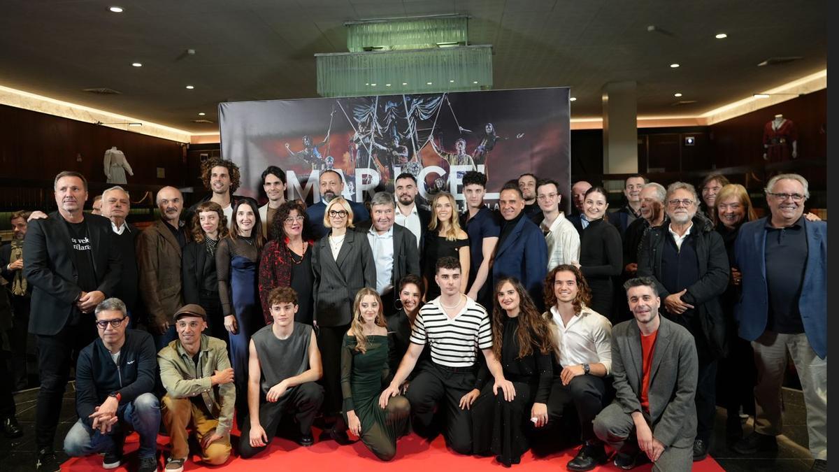 Foto de família de la presentació de la pel·lícula a Barcelona, ahir