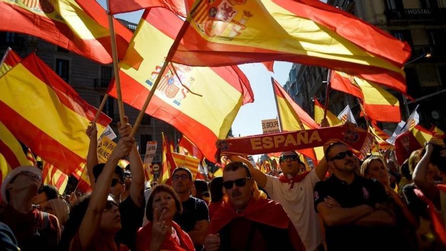 La Cataluña no independentista también toma la calle