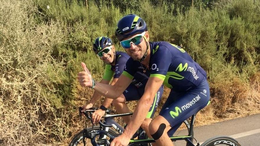 Alejandro Valverde ya rueda por las carreteras de Murcia