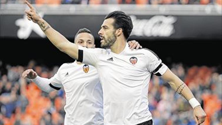 Negredo se congracia con Mestalla