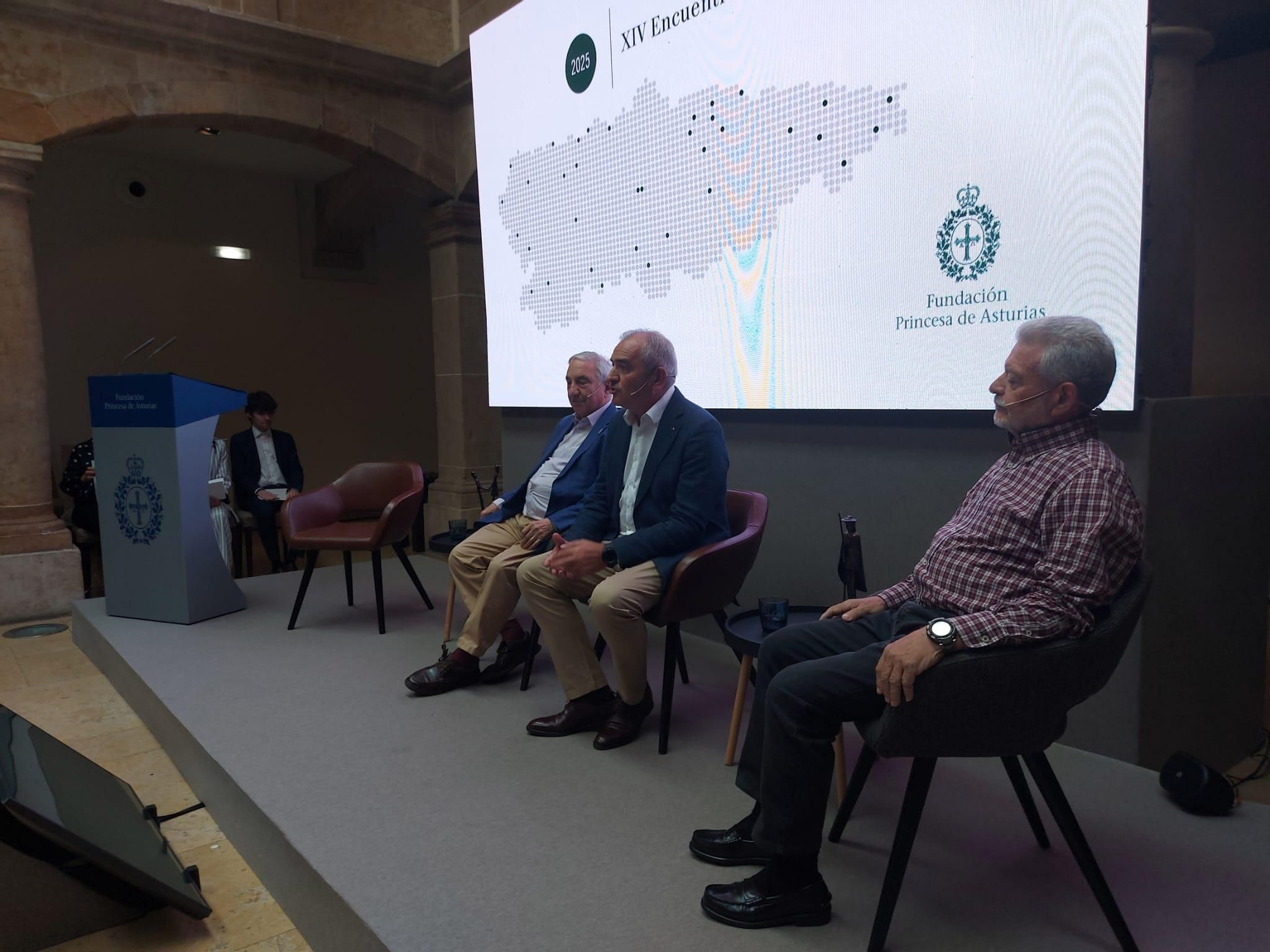 En imágenes: Así fue el XIV Encuentro de Pueblos Ejemplares, que se celebró en Tineo