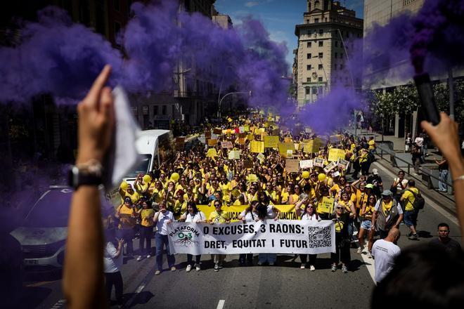 Las guarderías catalanas vuelven a salir a la calle en Barcelona para pedir más recursos