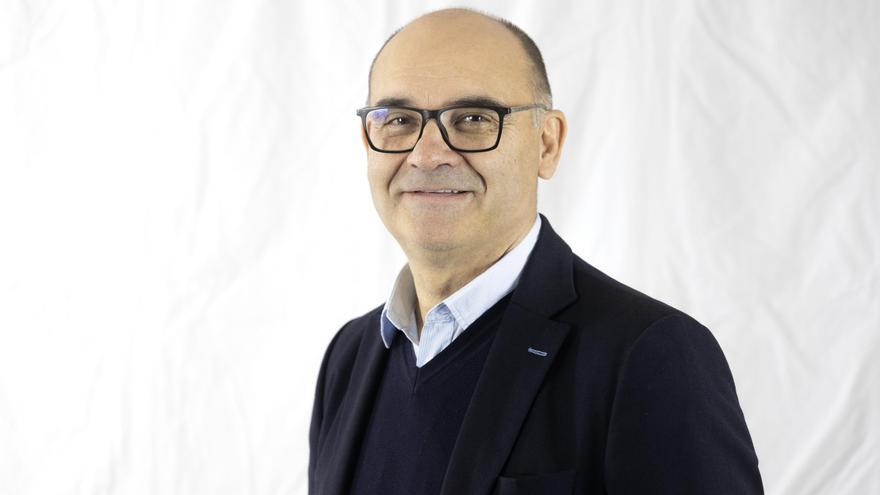 El exrector de la Universidad de Alicante Manuel Palomar se atreve con el cuestionario 'Aquí te pillo'