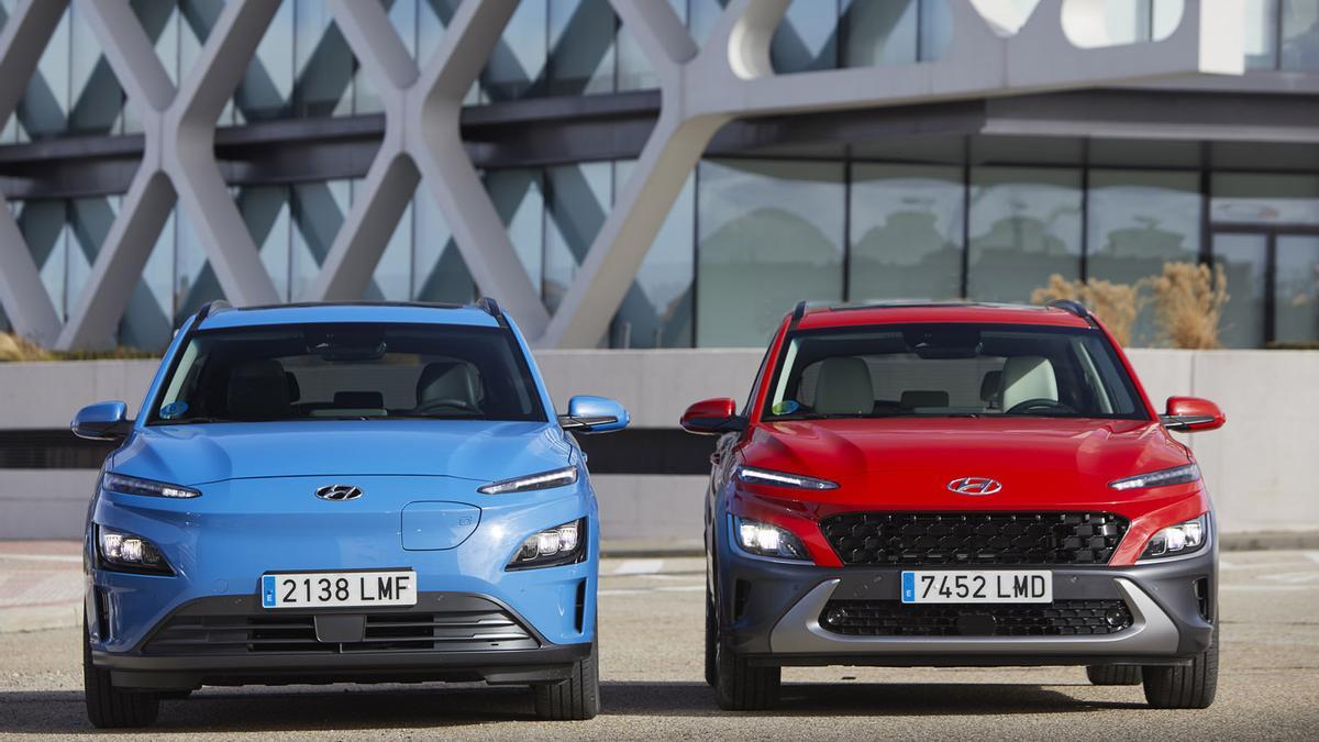 El Hyundai Kona muestra un actualizado frontal tanto en su versión eléctrica como en las equipadas con motores híbridos, gasolina y diésel.