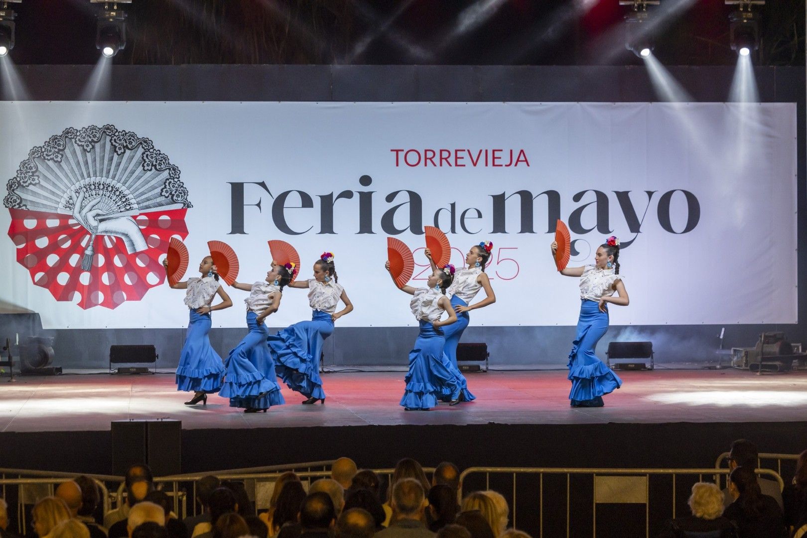 Por sevillanas en la Feria de Mayo de Torrevieja 2025