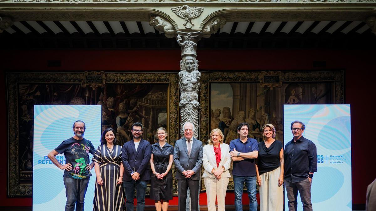 Miembros del Comité de Expertos y del jurado de Docentes Referentes con representantes de Fundación Ibercaja