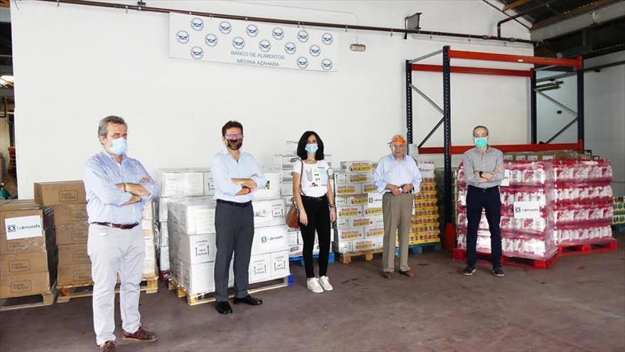 Empleados del hospital La Arruzafa donan 7 toneladas de alimentos