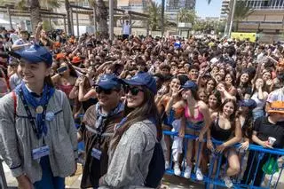 Control al alcohol en la Santa Faz 0,0 de Alicante con 12.000 jóvenes en la playa de San Juan