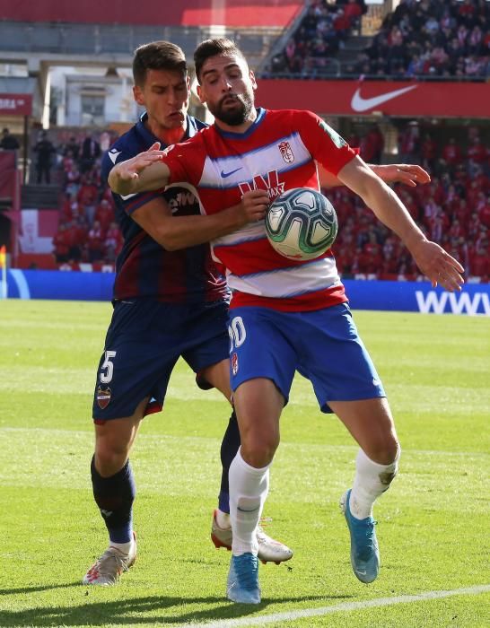 Las mejores imágenes del Granada CF - Levante UD