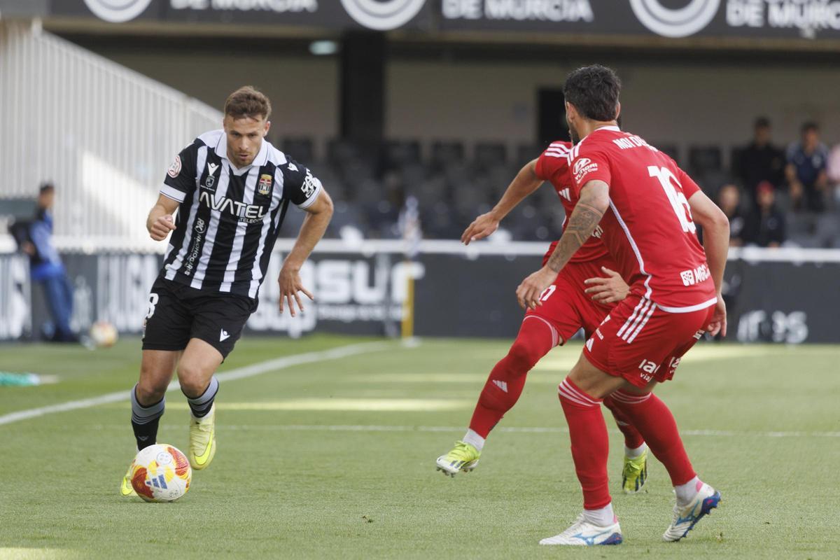 La épica victoria que acerca al Cartagena al play off frente al Nástic, en imágenes