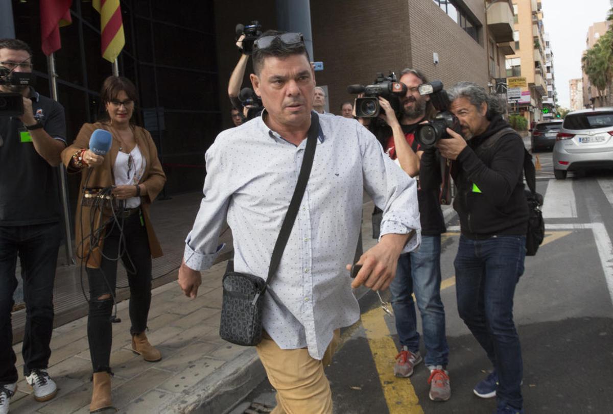 Jesús Tavira, dueño de un desguace, a su salida del juicio por el caso Sala.