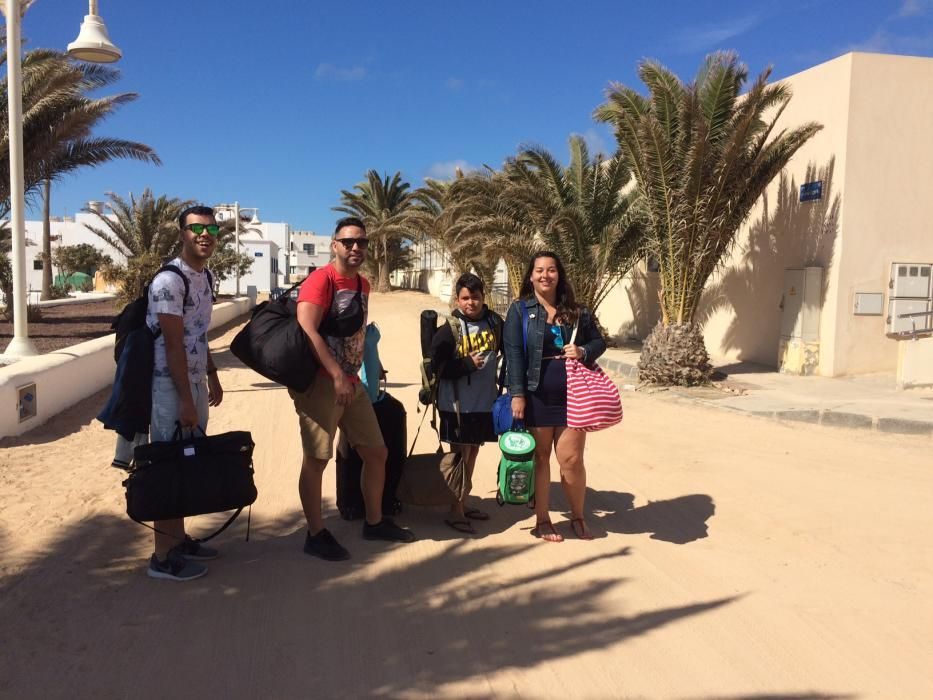 Paro histórico de los 'jeep safari' en La Graciosa