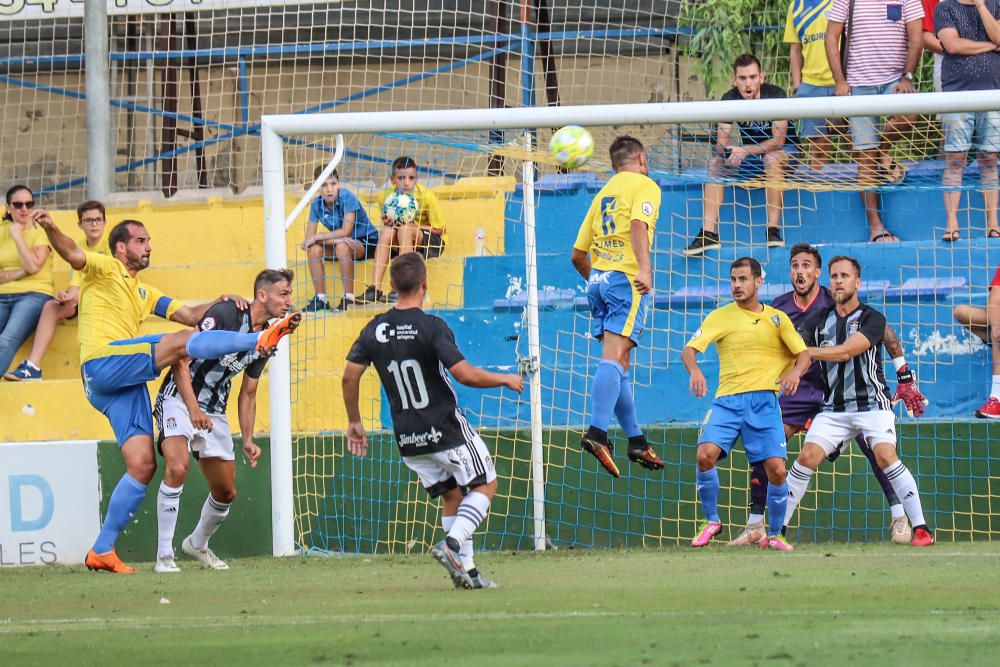 Las mejores fotografías del partido amistoso entre el Orihuela y el Cartagena