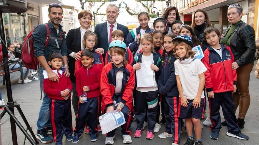 Ángel Víctor Torres participa en el evento &#039;De Palique, Tu radio en la calle&#039;