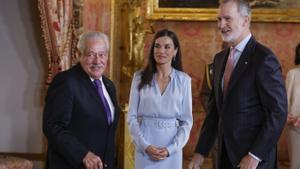 El Rei reivindica el valor de les lletres en el tribut a Celorio