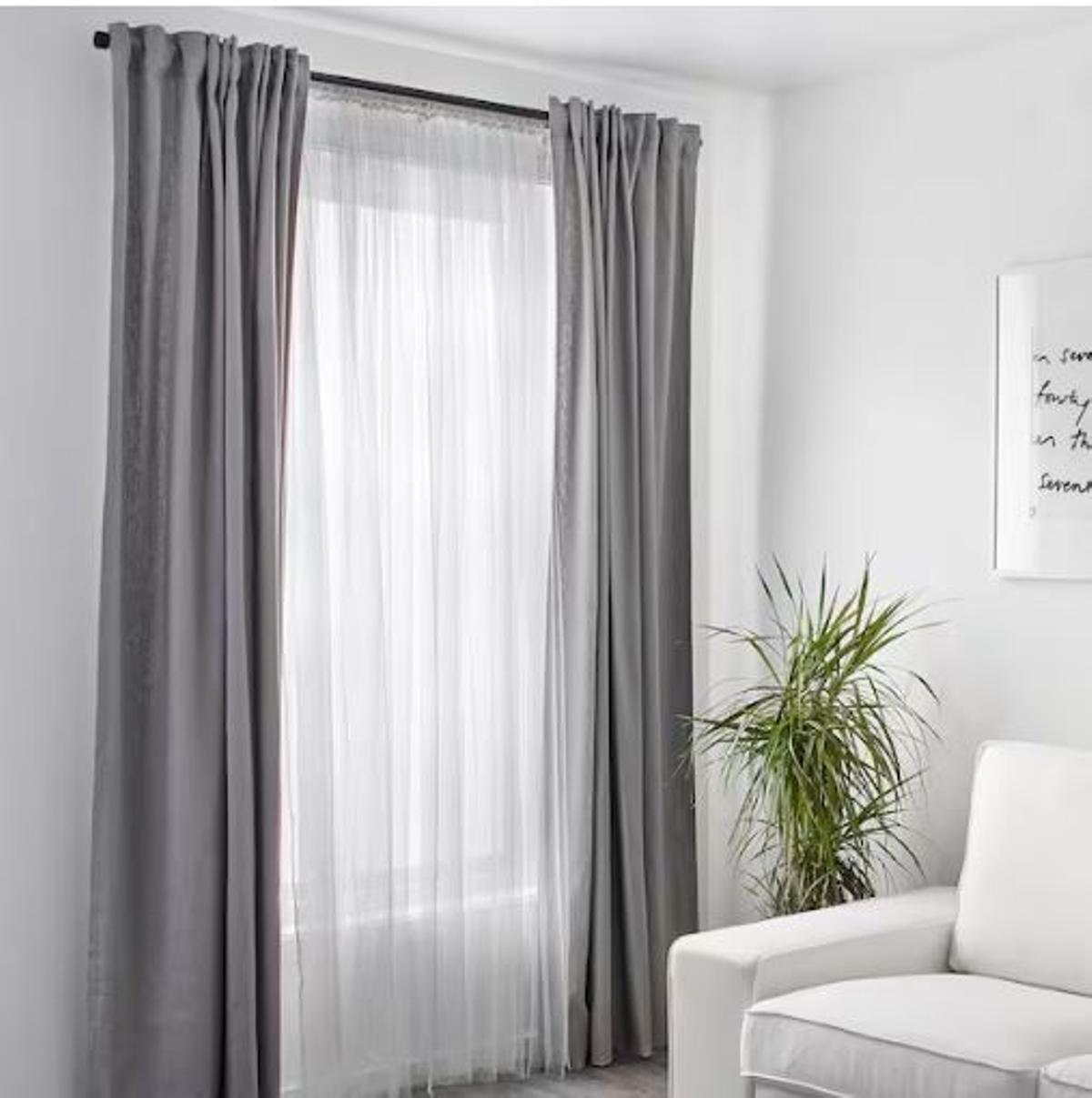 Las cortinas de Ikea para mantener los mosquitos alejados de casa.
