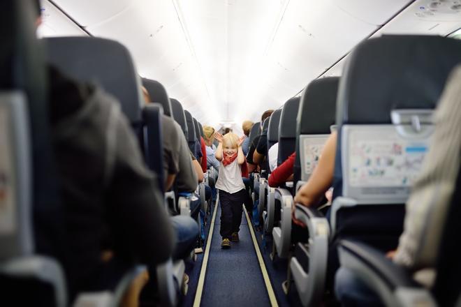 Viaje en avión con niños