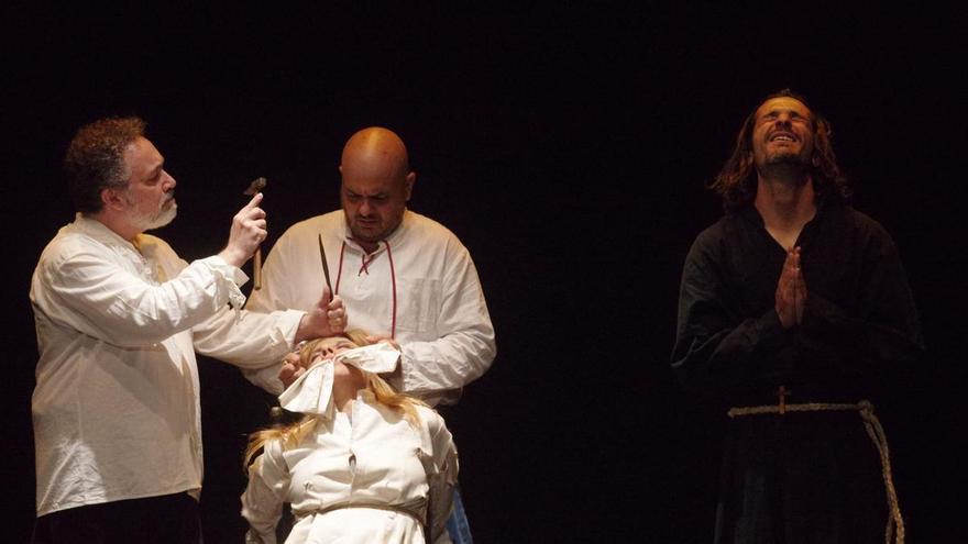 El Colegio de Enfermería de Málaga lleva al teatro la historia de ‘El hombre que supo amar’
