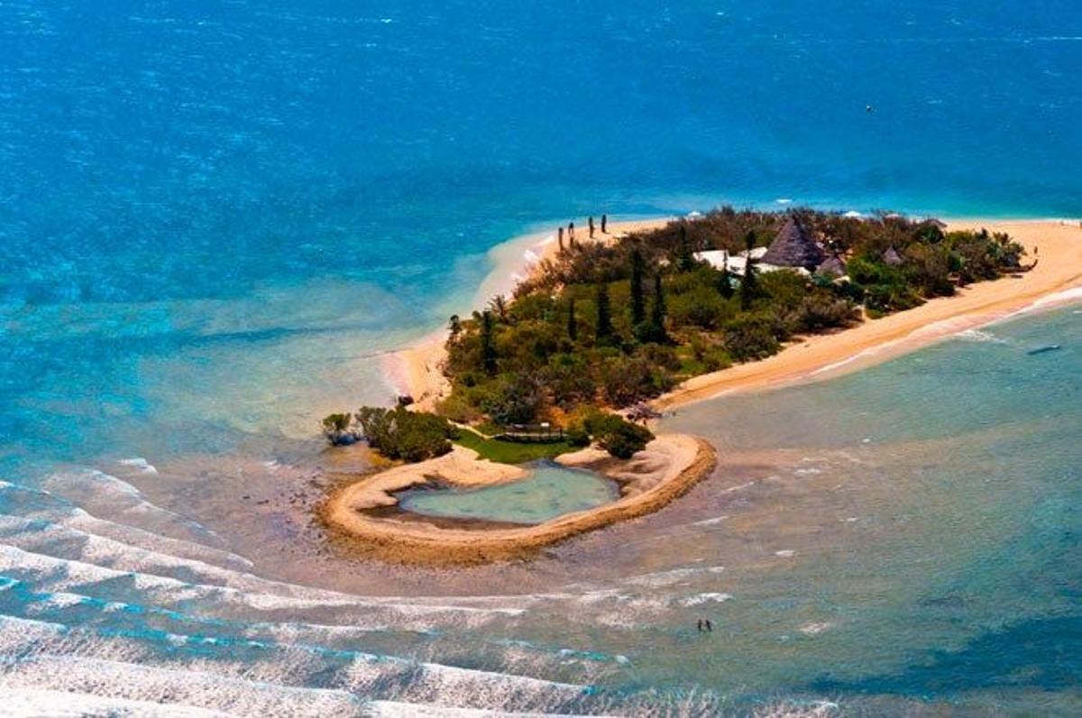 Vista aérea de una de las islas más pequeñas de Nueva Caledonia.