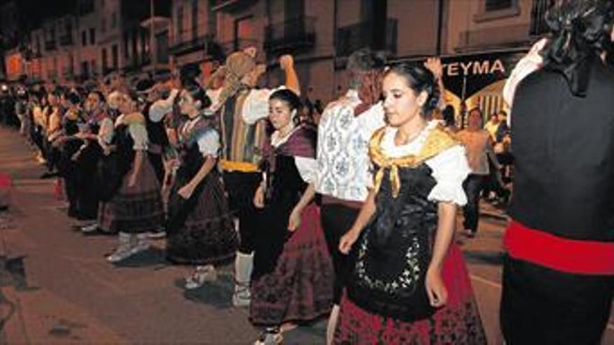 Deportes, toros, bailes y cultura copan las fiestas de Albocàsser